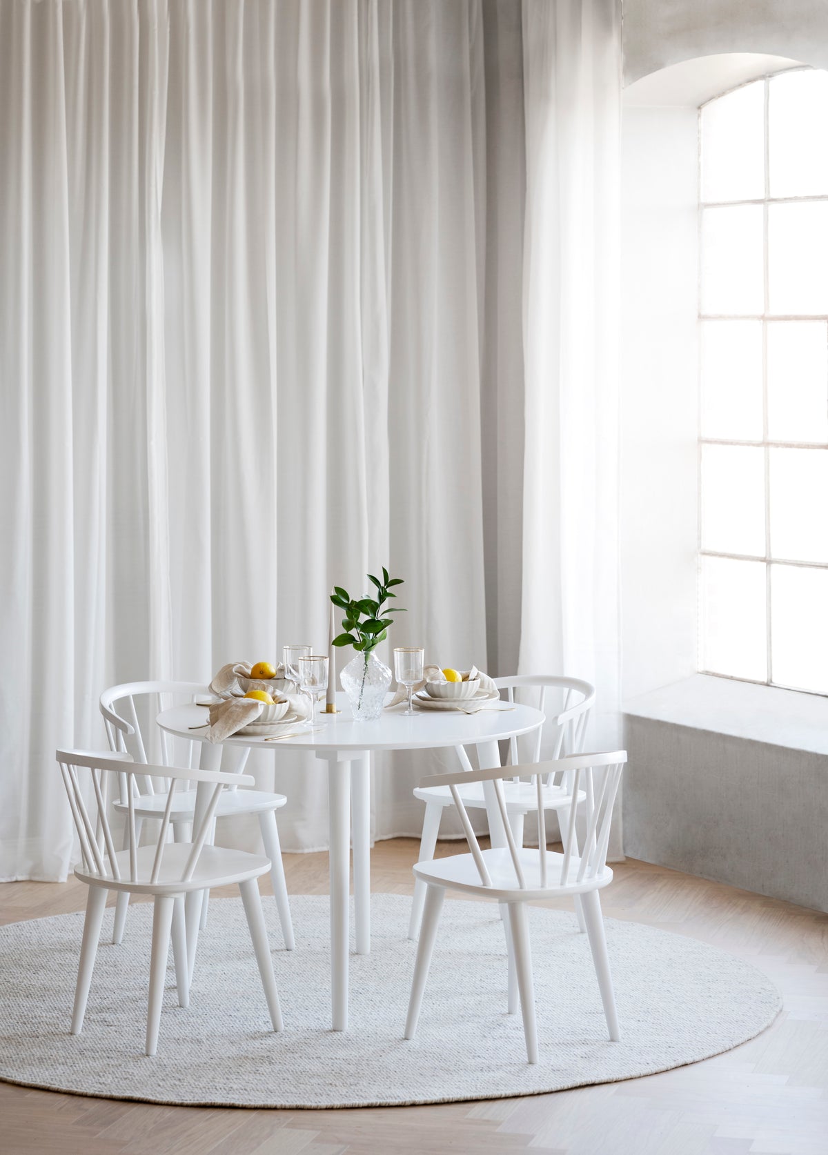 CARMEN Set of 2 Chairs – 2 White Chairs – 7