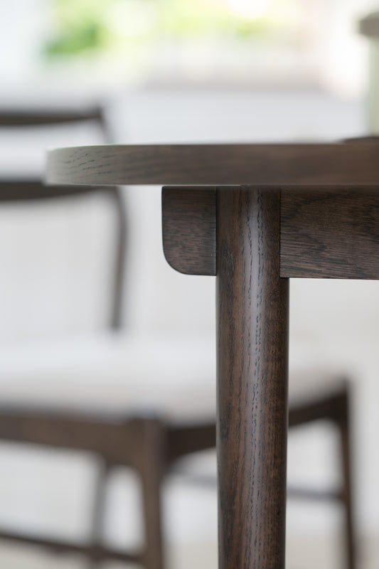 Fairmount Round Dining Table Ø120 cm – Beige / Brown Oak – 5