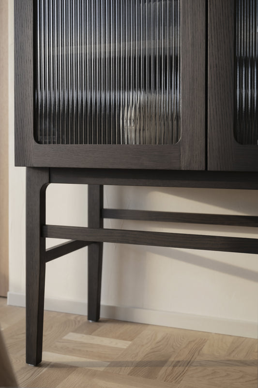 Meadowbrook Display Cabinet 95 x 160 cm – Brown Oak – 5