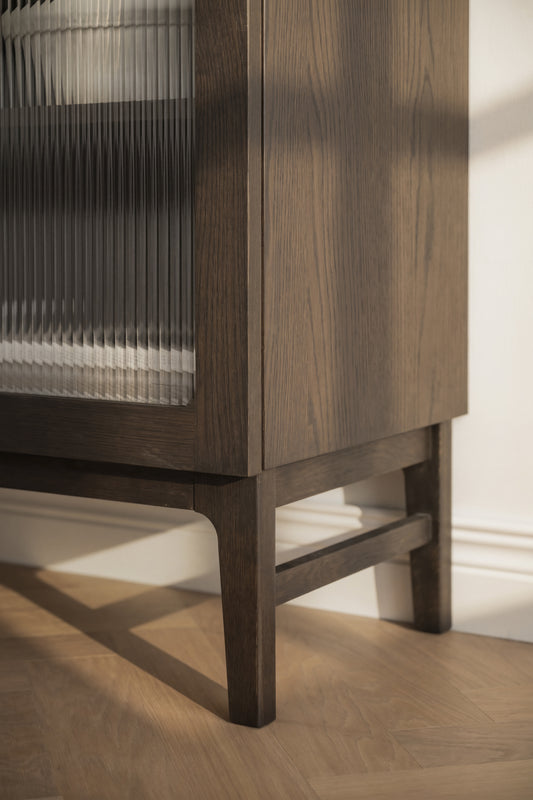 Meadowbrook Display Cabinet 95 x 203 cm – Brown Oak – 4