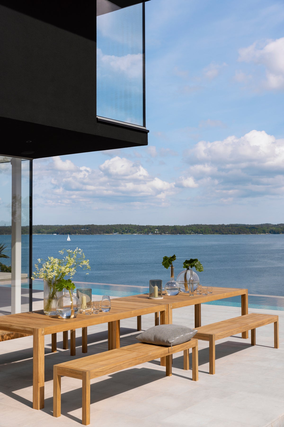 Laknäs dining table with benches