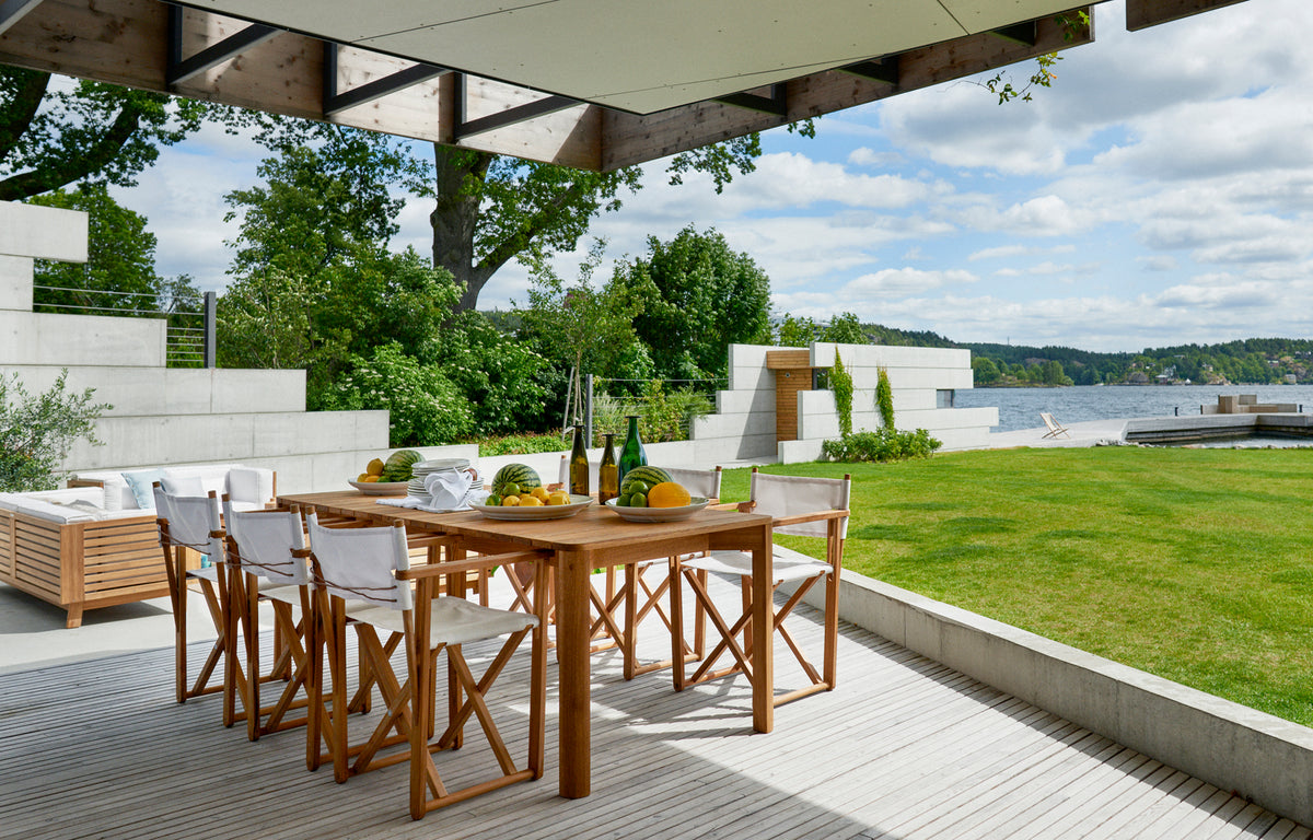 Kryss dining set on a garden terrace