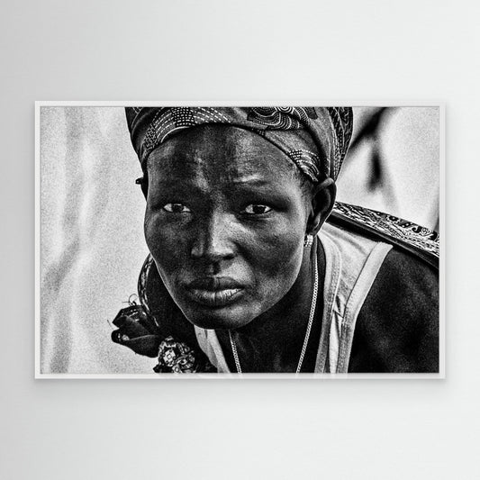 Mundari woman at a religious ceremony by Joxe Inazio Kuesta Garmendia