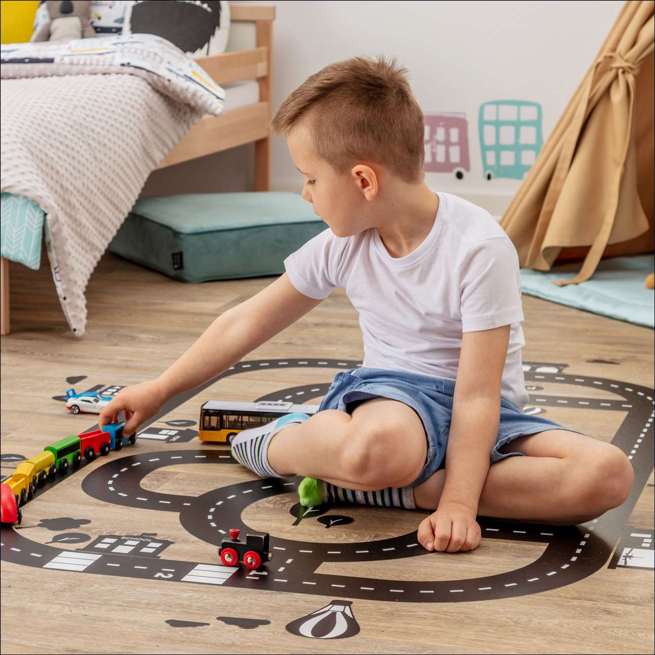 City Track Floor Sticker - 146x106 cm