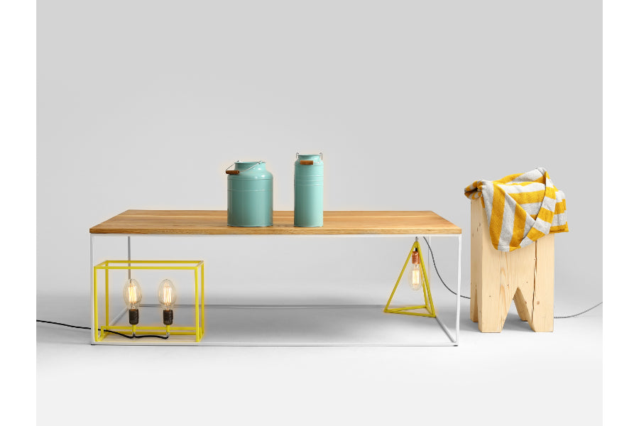 Mesa auxiliar de madera de roble TENSIO