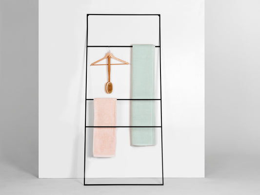 CustomForm LEMI Hanger