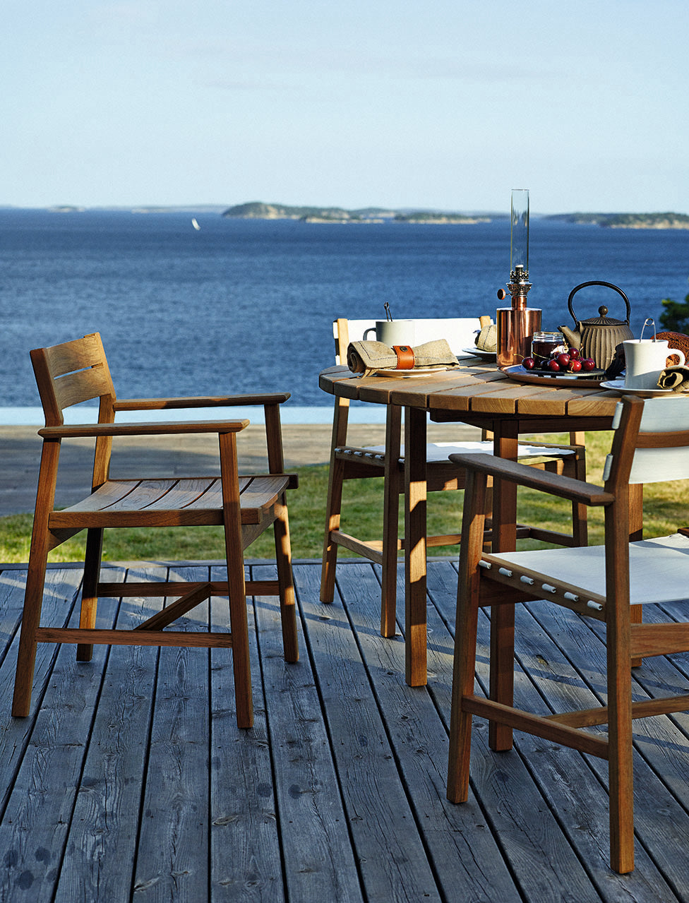 Djurö dining armchair close-up