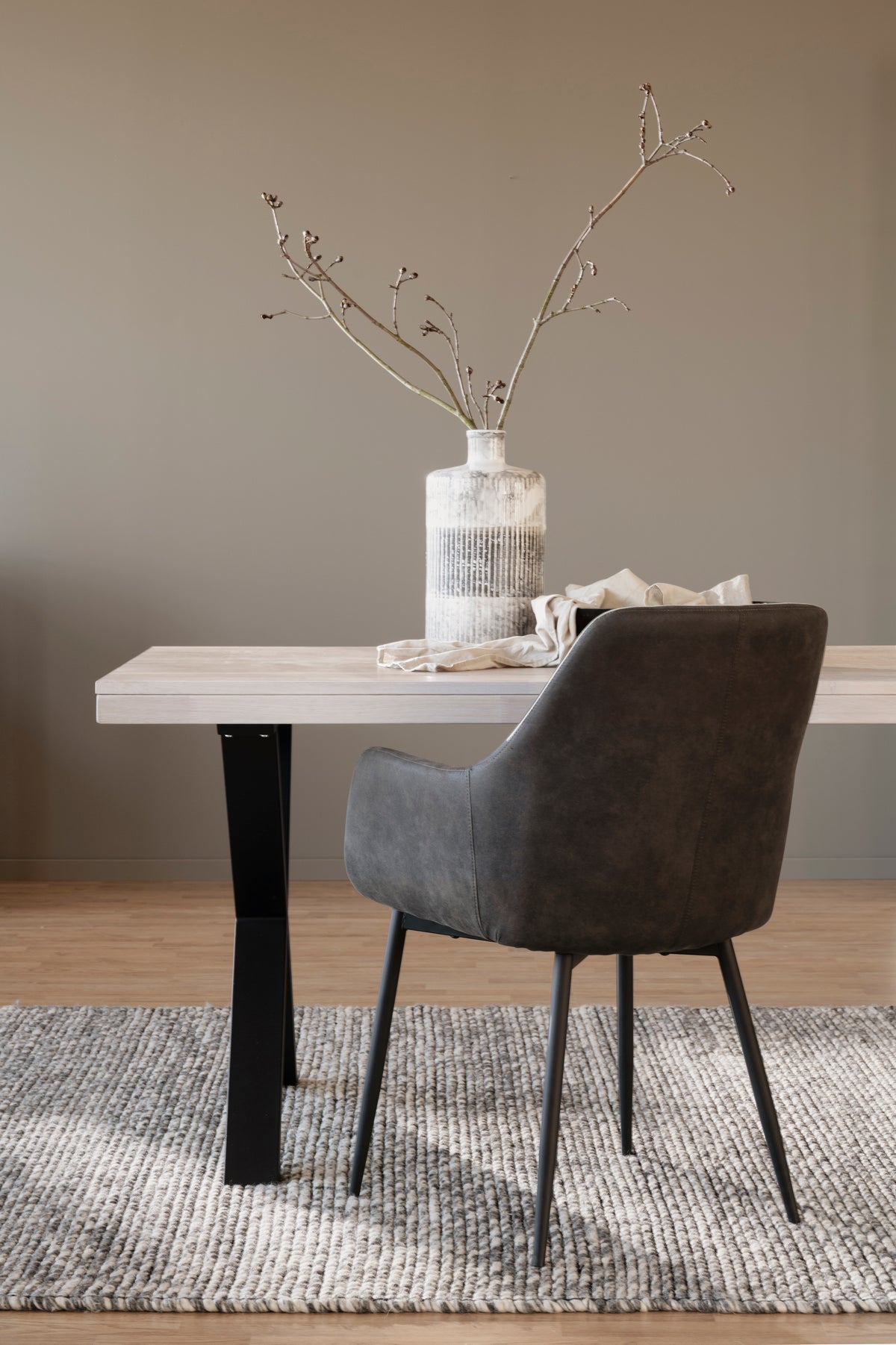 REILY Set of 2 Armchairs – dark grey/black metal legs – 2