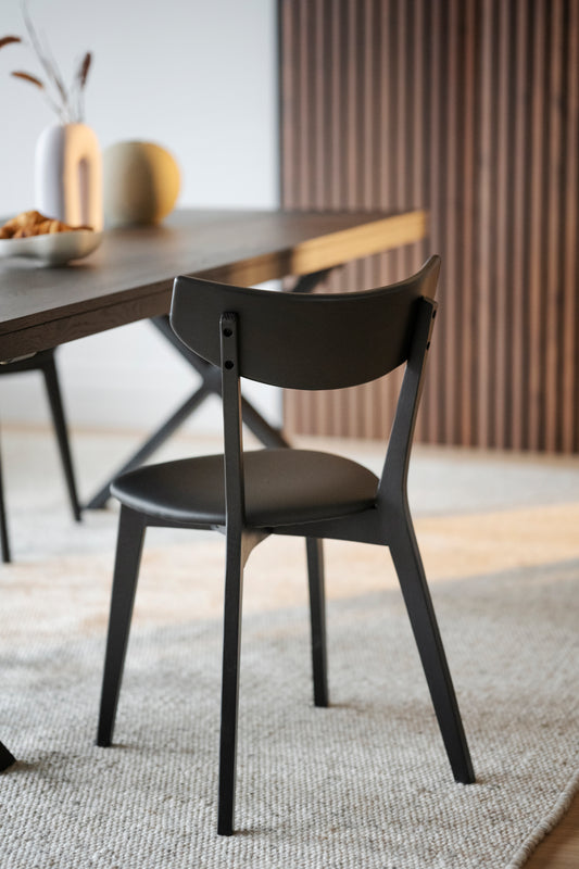 AMI Set of 2 Chairs – black stained oak/ black PU seat – 3