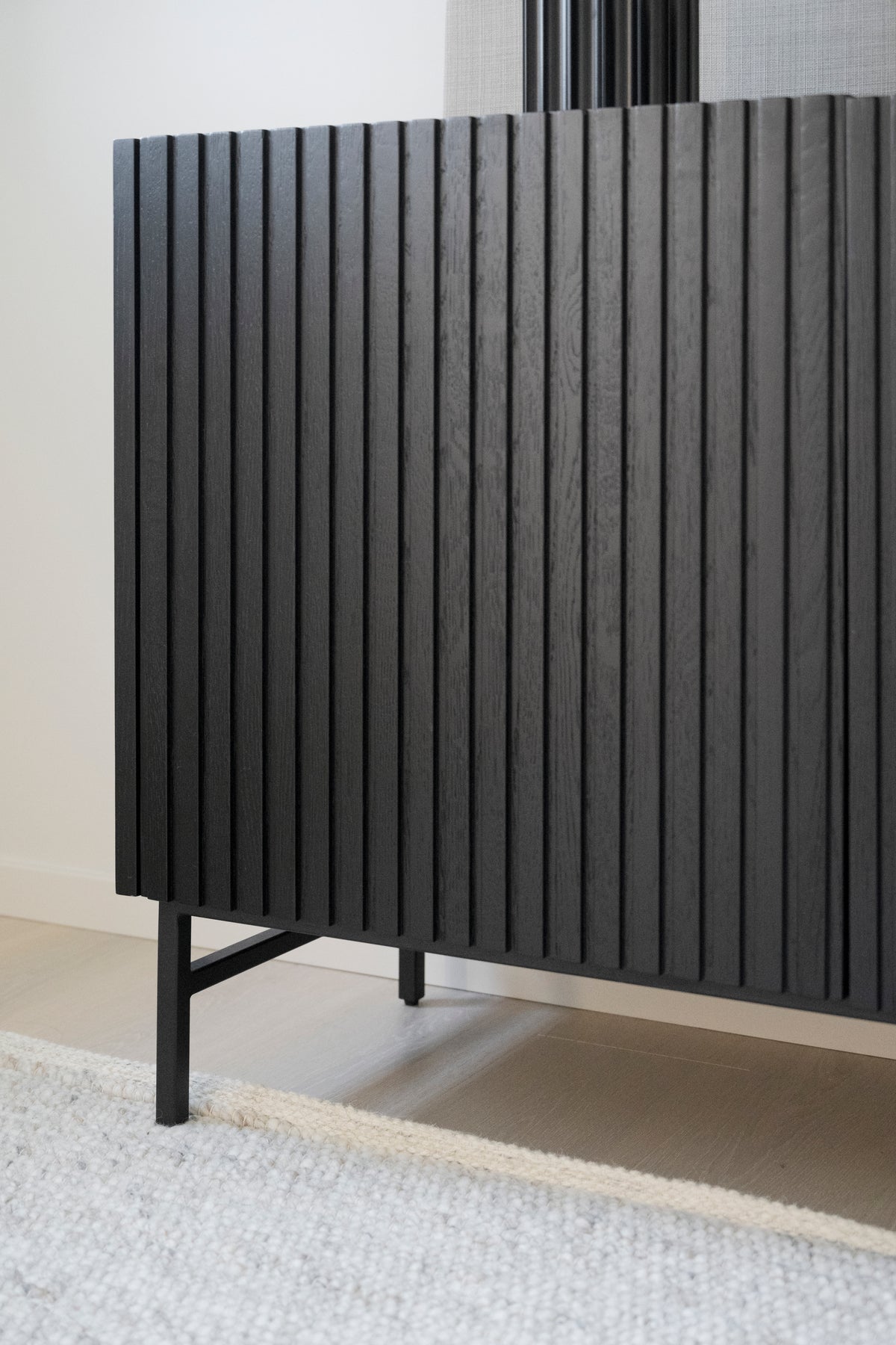HALIFAX Sideboard 160 CM – Black/Black Legs – 5