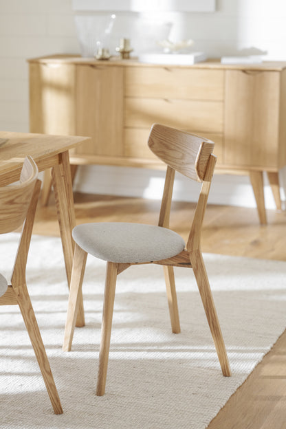 AMI Set of 2 Chairs – lacquered oak/grey-beige seat – 2