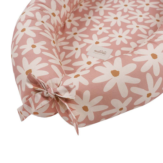Blush Daisies Baby Nest by Malomi Kids