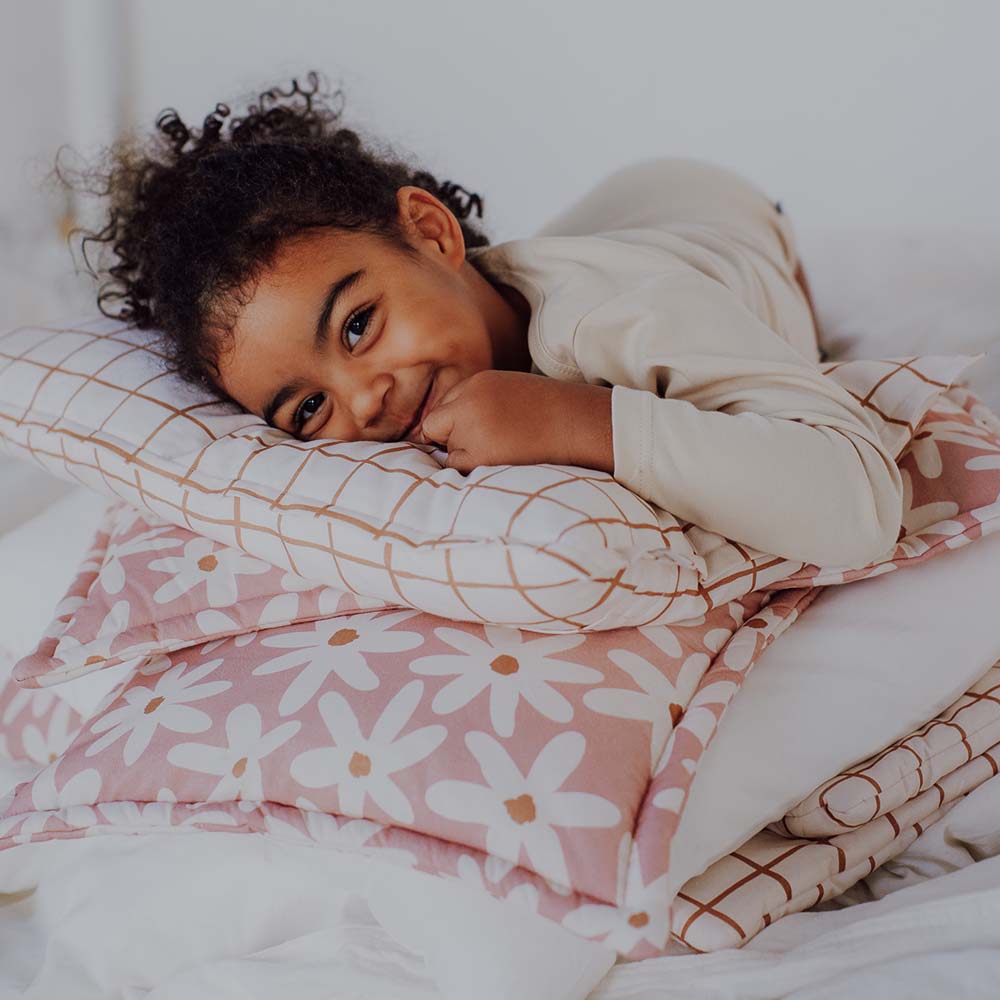 Blush Daisies Bedding Set with Filling by Malomi Kids