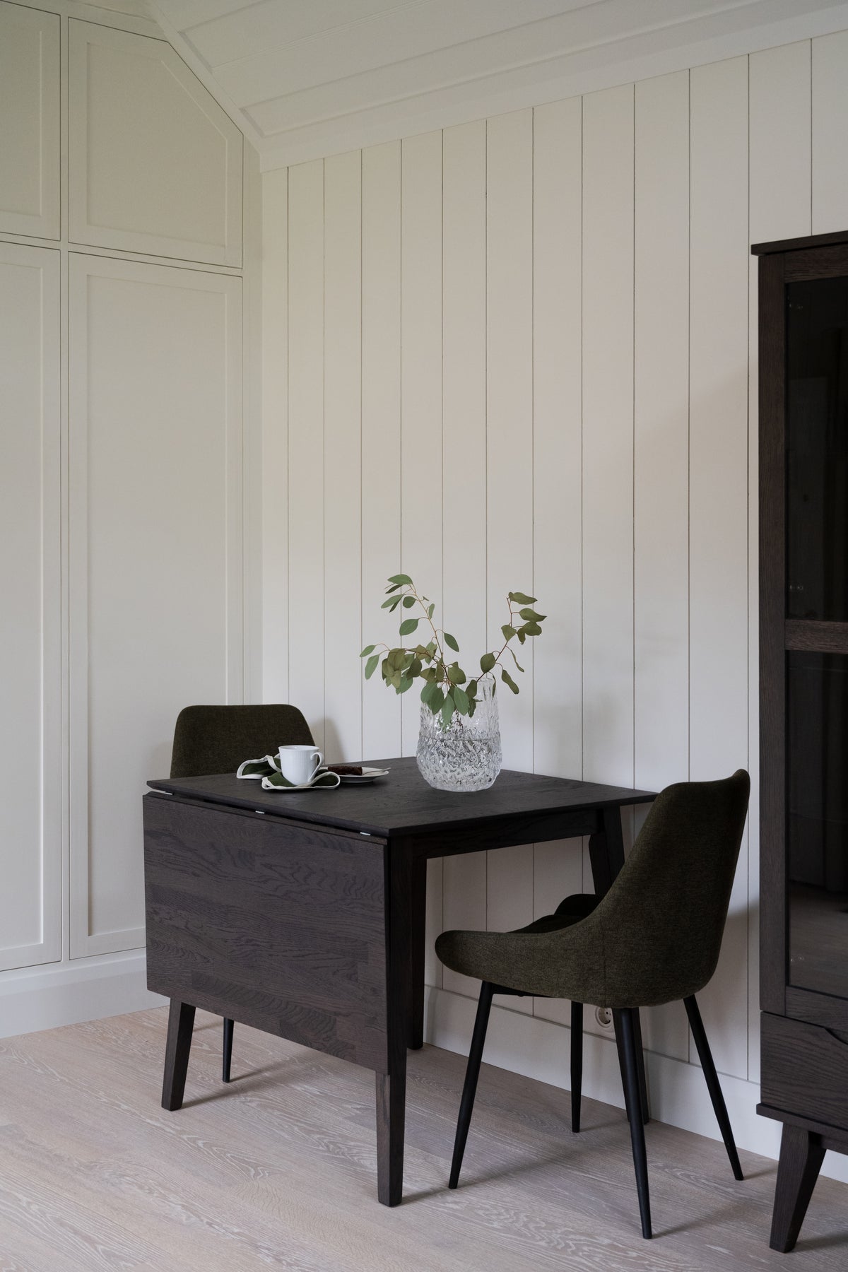 FILIPPA Drop Leaf Table 80CM & 120CM – Dark Brown Oak / Medium 80CM – 2