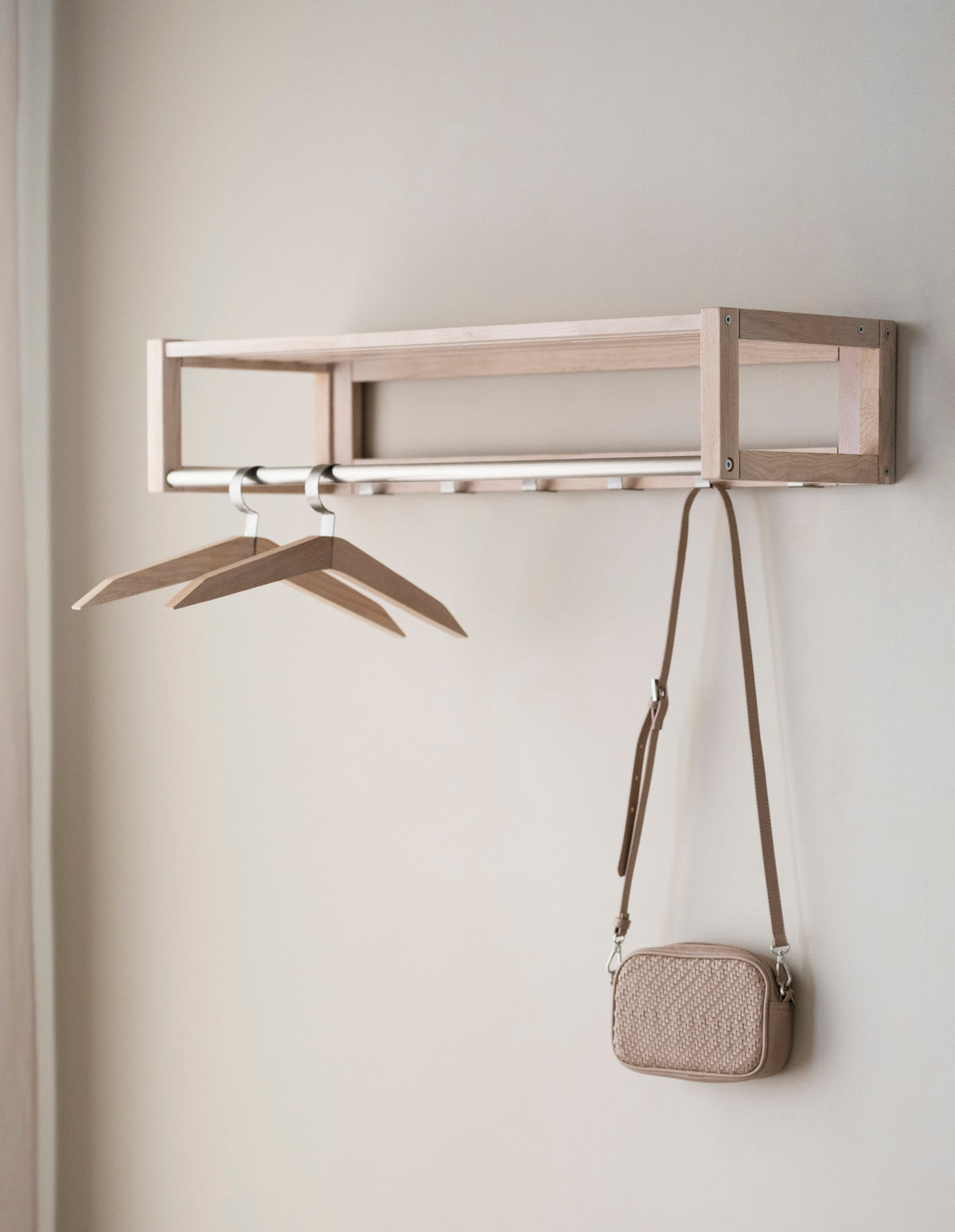 Confetti Coat Hanger (Set of 2) – Whitewash Oak – room setting