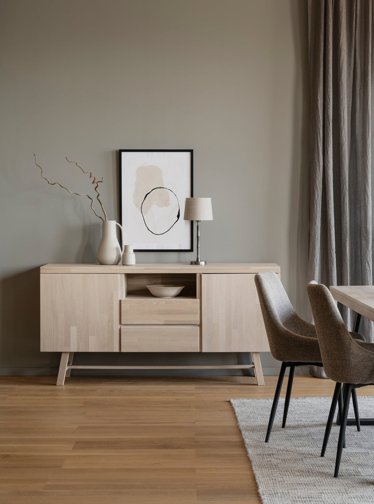 BROOKLYN Sideboard 160CM – Whitewashed – room setting