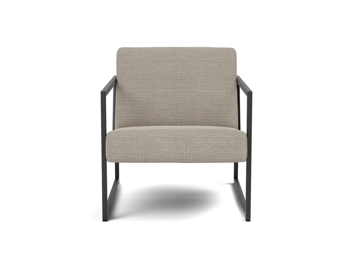 VIKKO Chair with Arm Rests