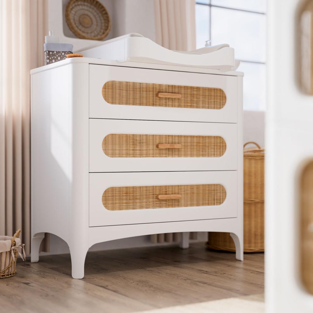 NÉRÉIDES Neige Rattan Chest of Drawers