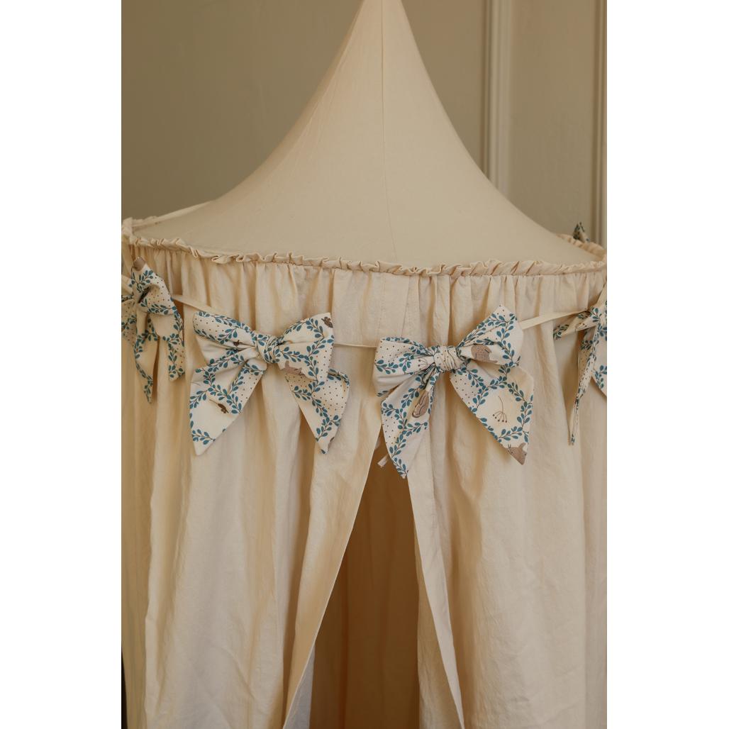 Blue Cottage Bow Garland by Malomi Kids