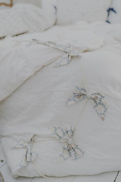 Blue Cottage Bow Garland by Malomi Kids