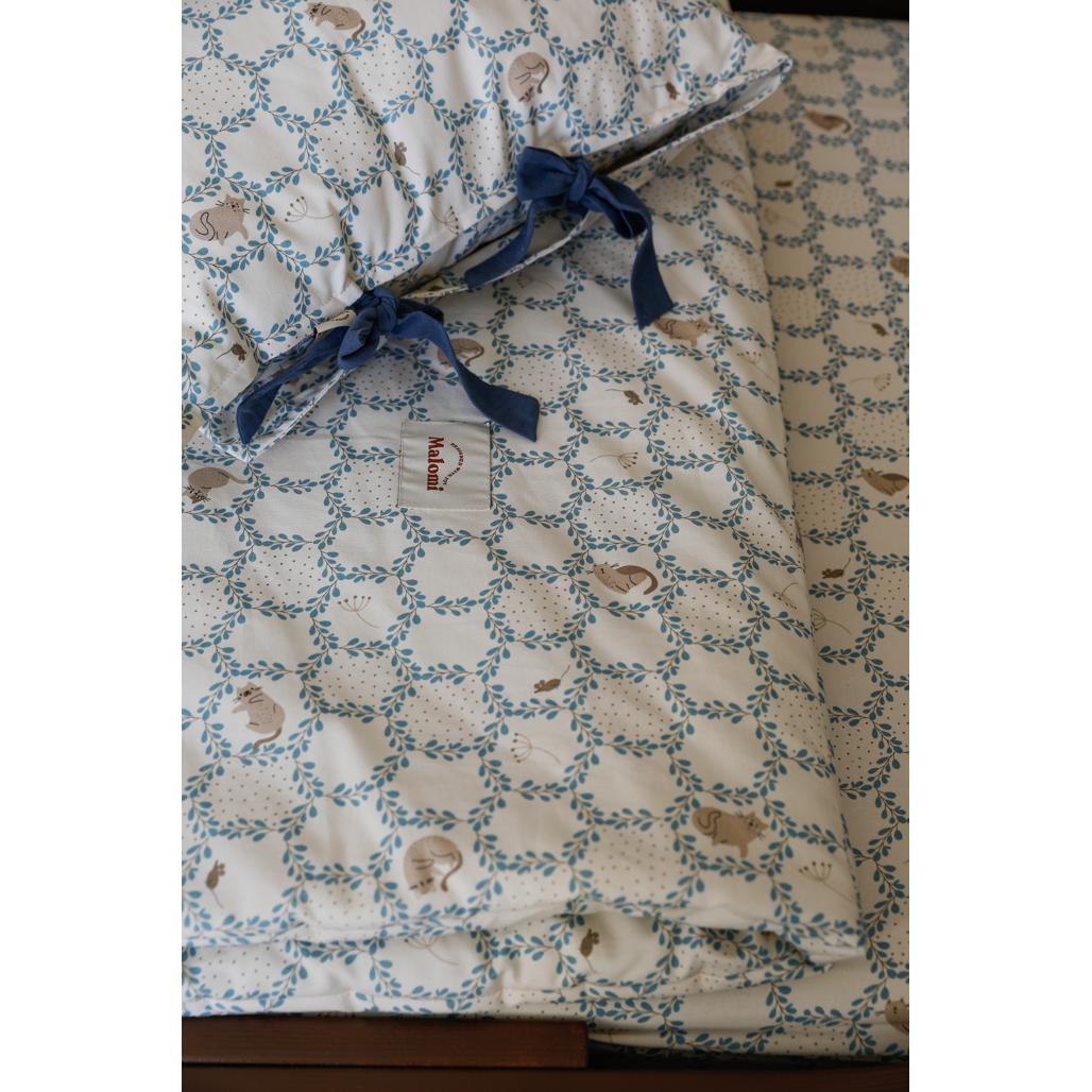 Blue Cottage Bedding Set with Filling by Malomi Kids