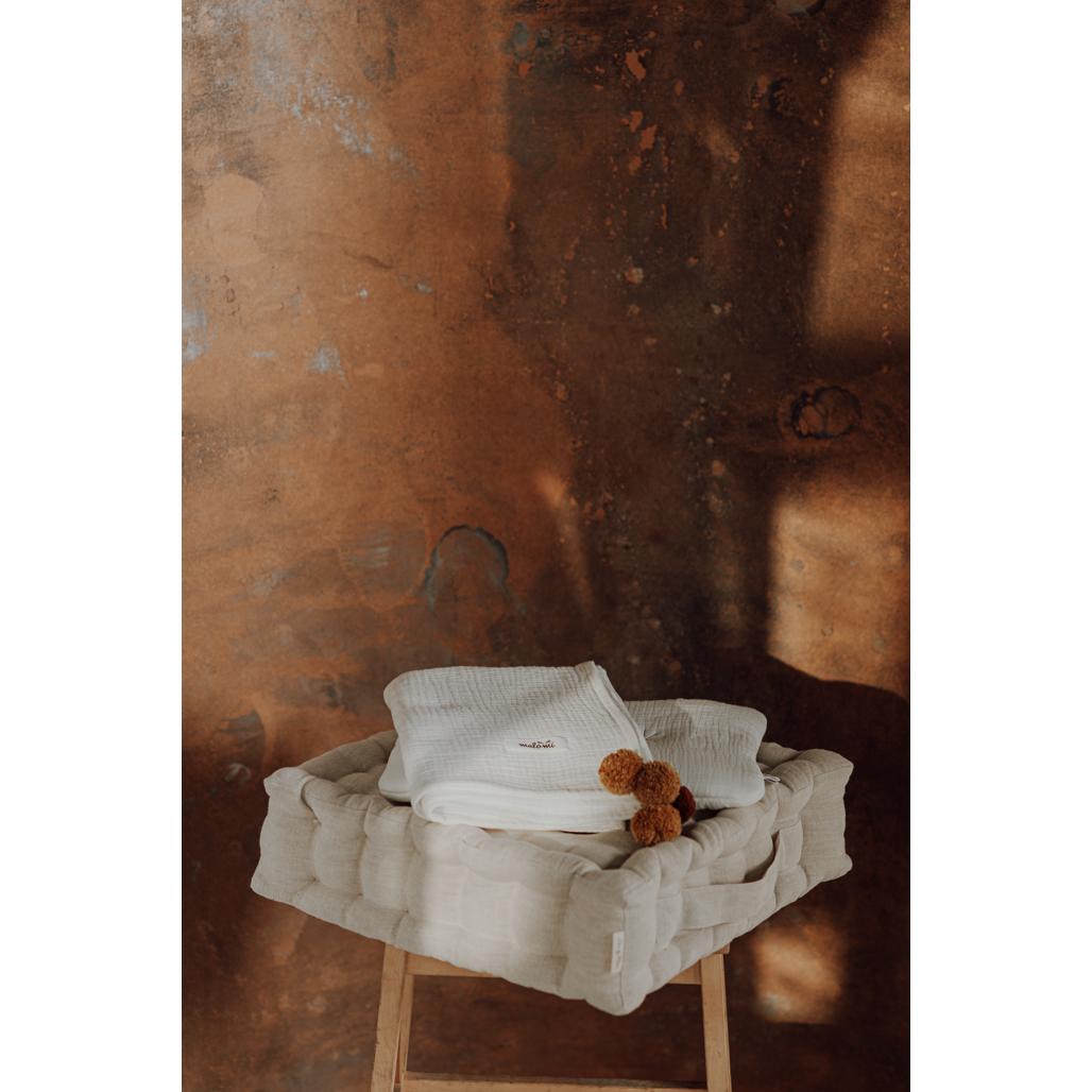 Muslin Swaddle with Pompoms by Malomi Kids
