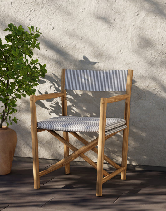 Saltholm teak dining chair in a setting