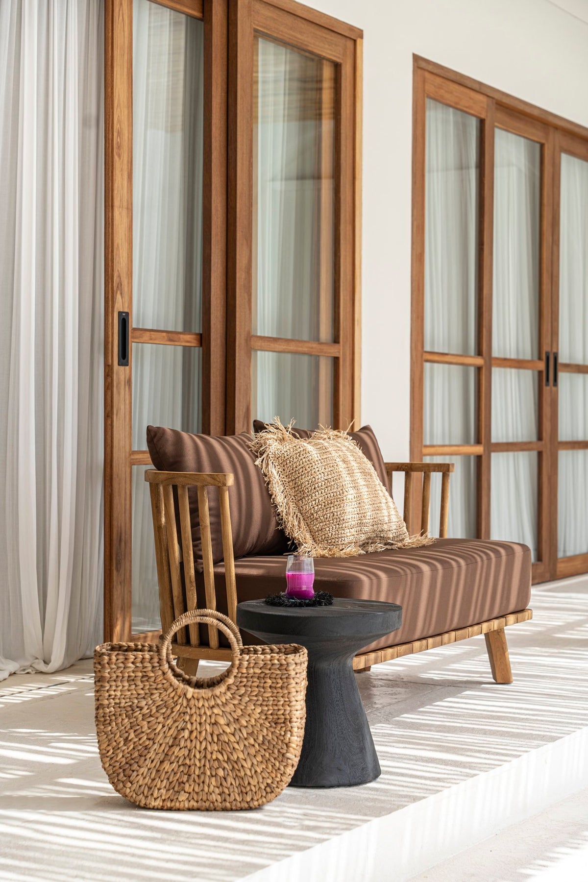 The Gravity Side Table - Black