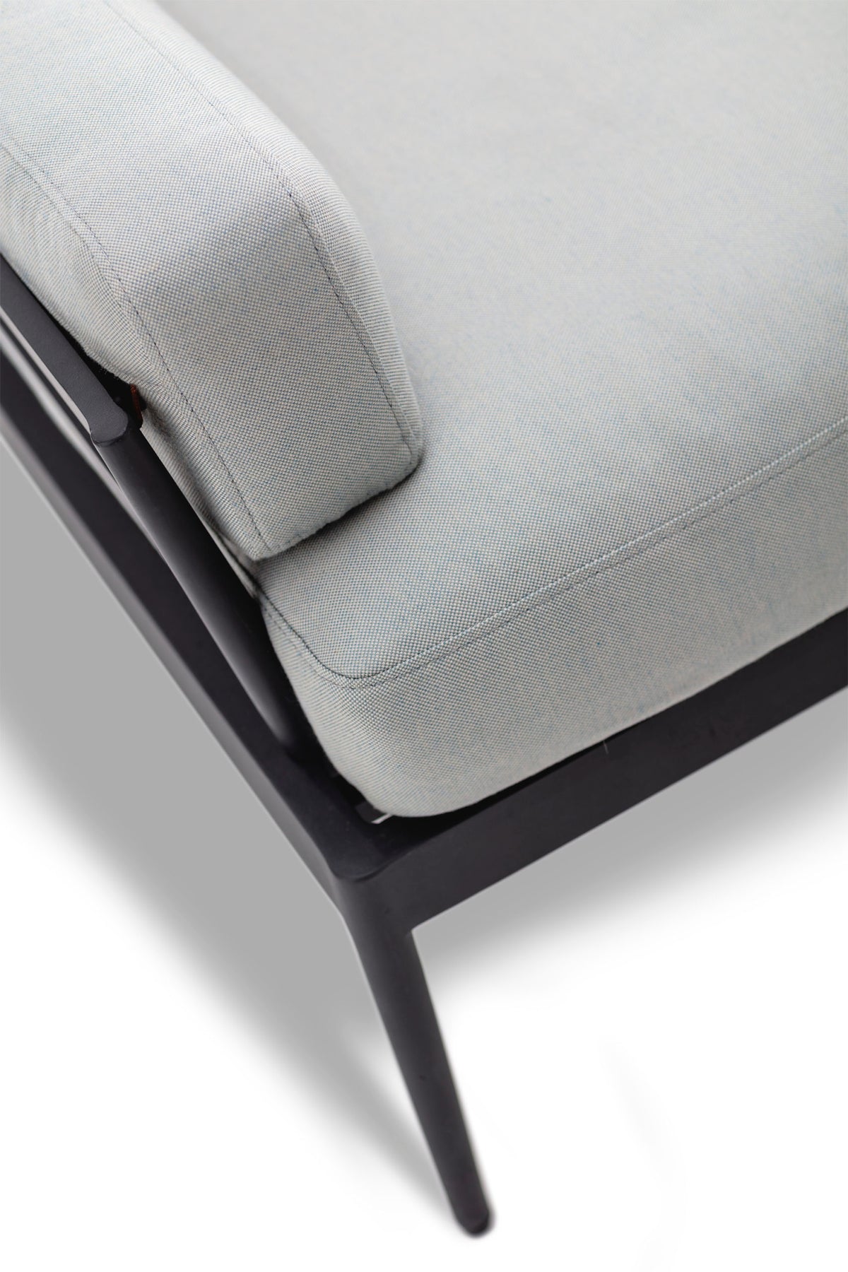 Anholt cushion detail