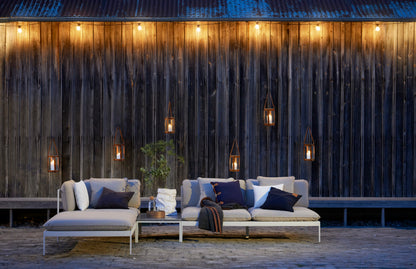 Bönan sofa outdoors