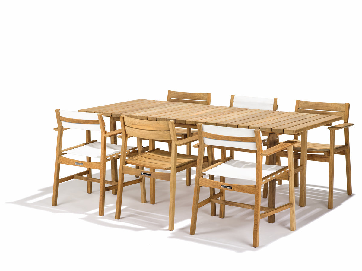 Djurö dining table and armchairs