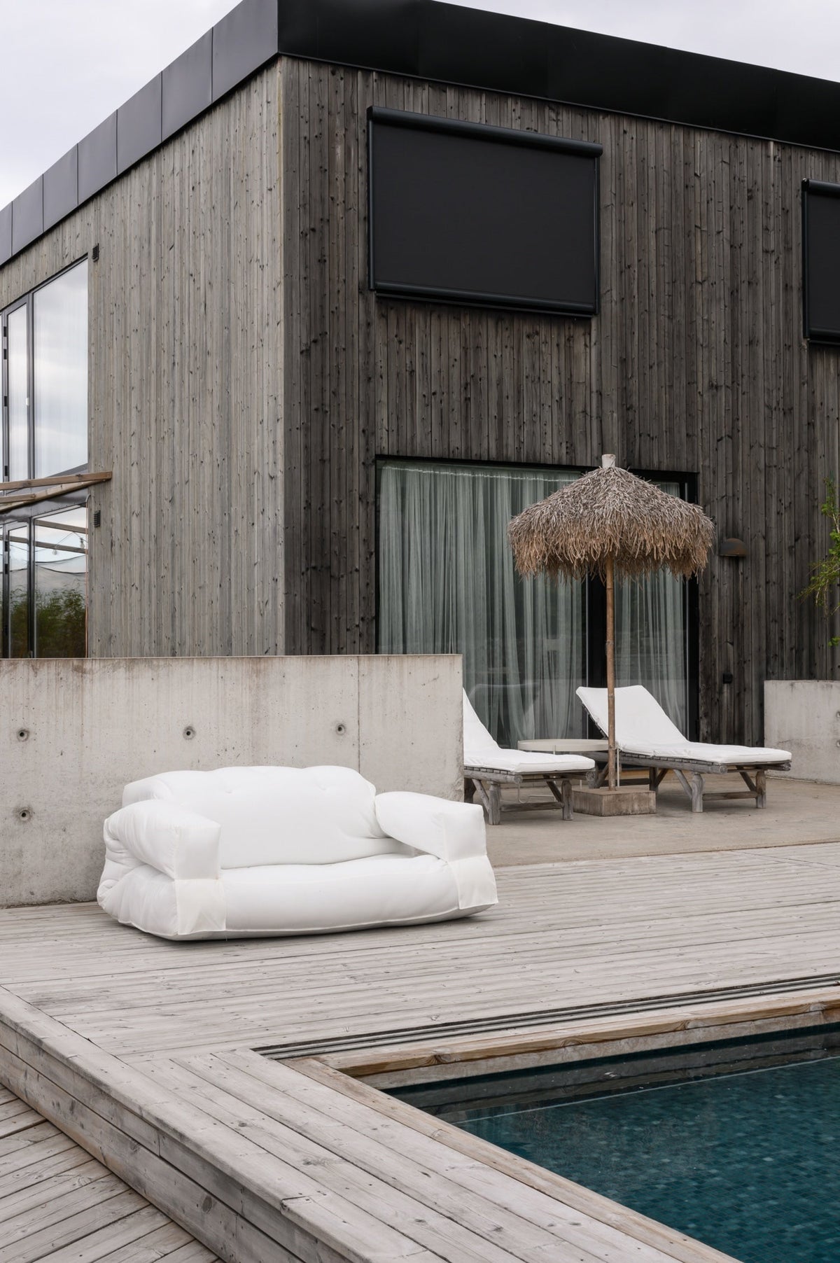 HIPPO Sofa out™ — Scandinavian sofa bed by Karup Design