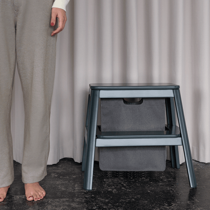STEP IT UP Step Stool