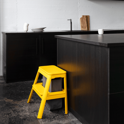 STEP IT UP Step Stool