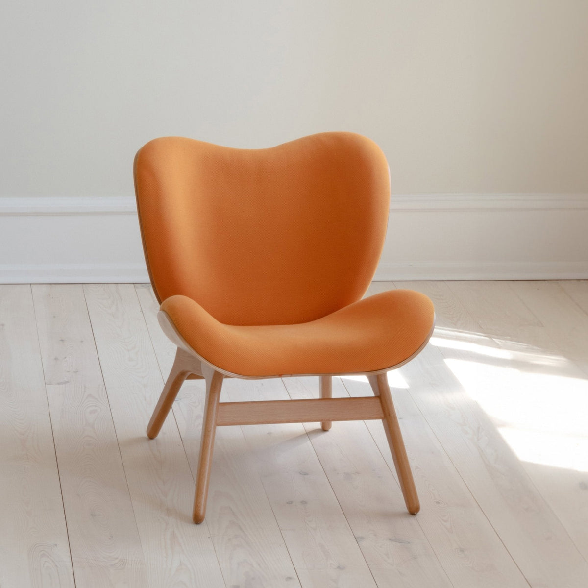 A CONVERSATION PIECE LOW Lounge Chair