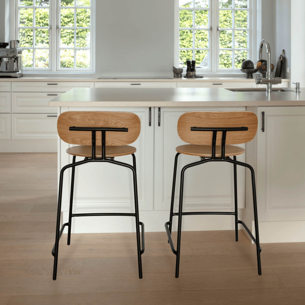 CURIOUS Counter Stool
