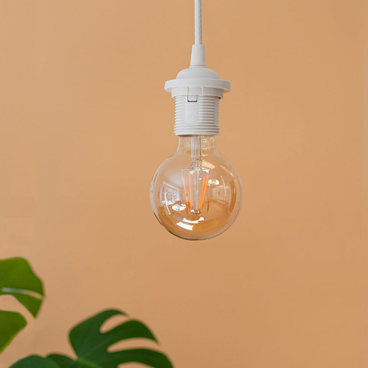 GOLDEN IDEA E27, 2W LED, 2200K, 145 LM Bulb