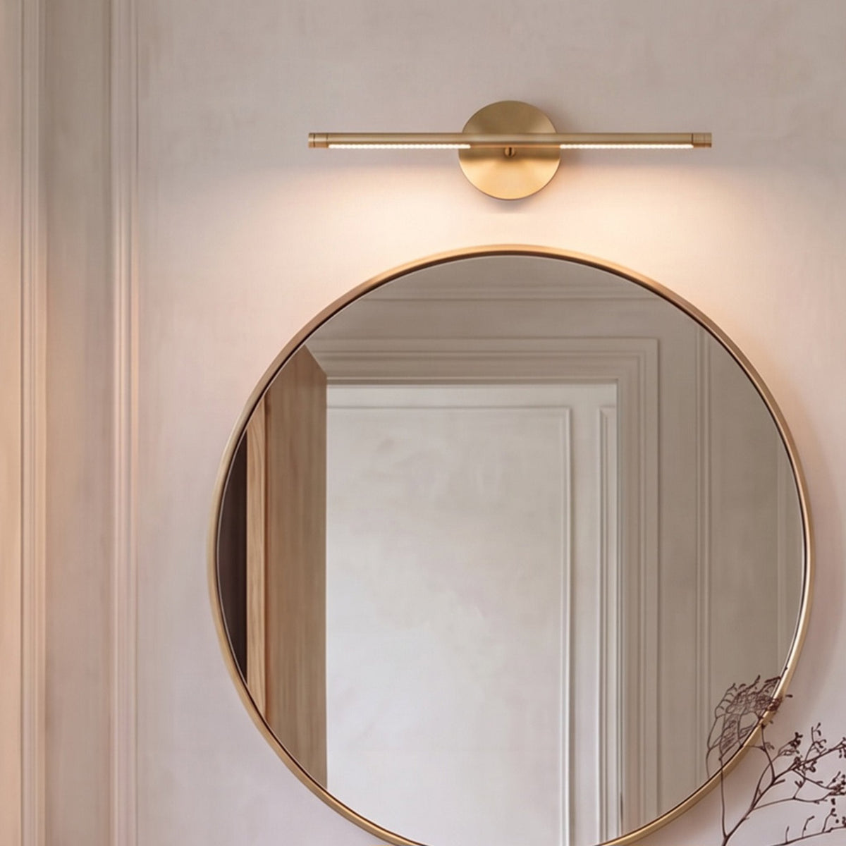 OMNI Wall Lamp