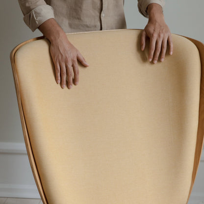 THE READER Lounge Chair
