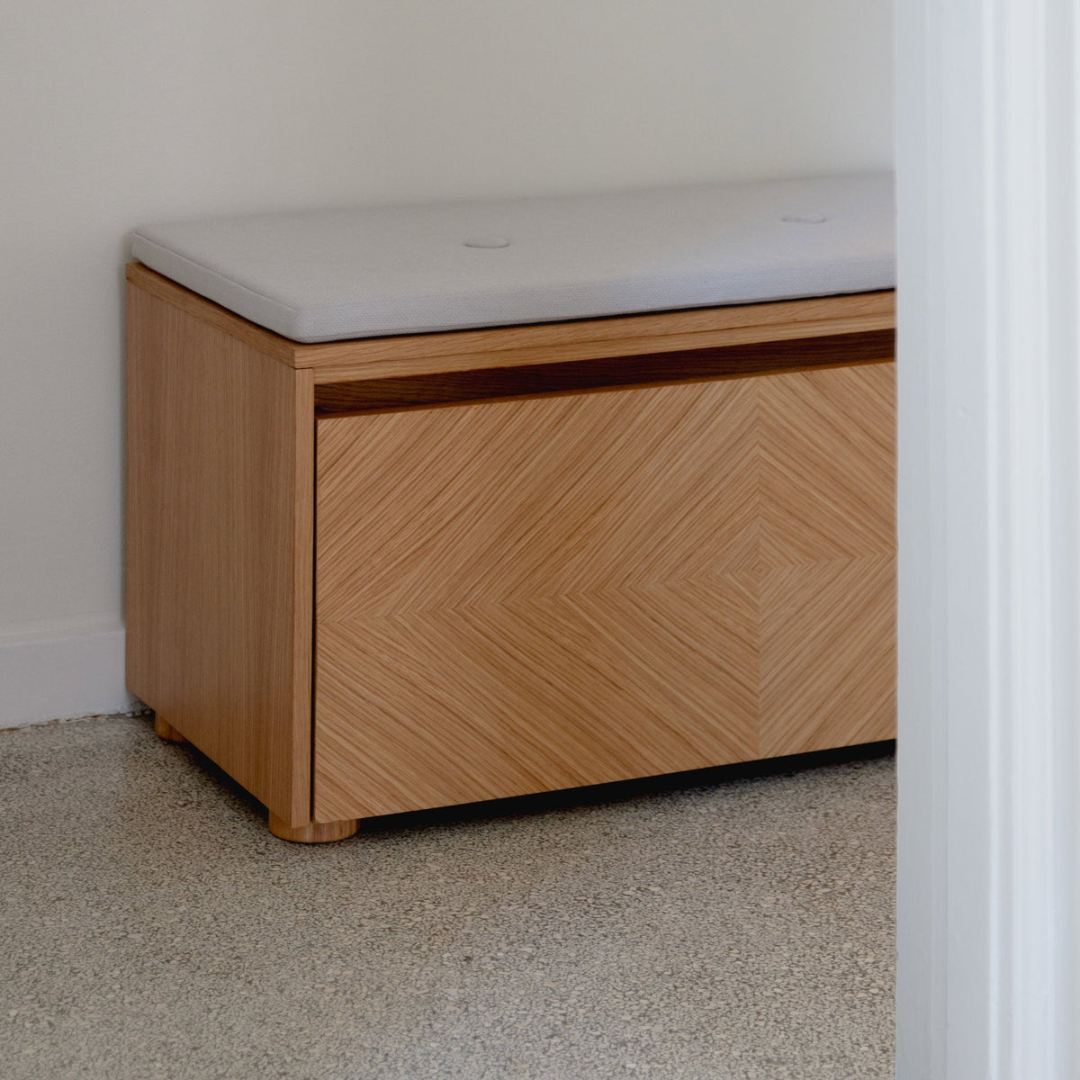 HIDEAWAY Storage Bench