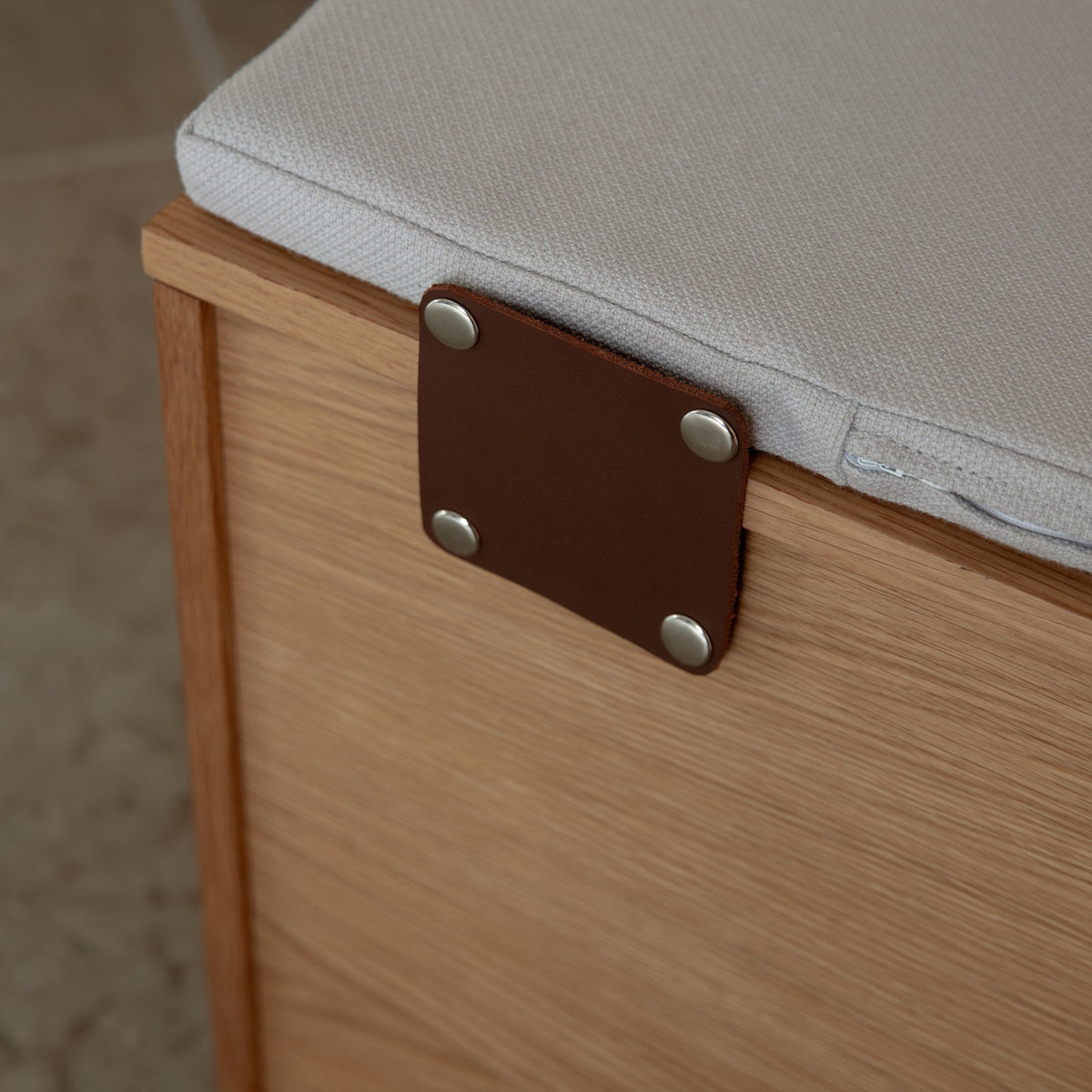 HIDEAWAY Storage Bench