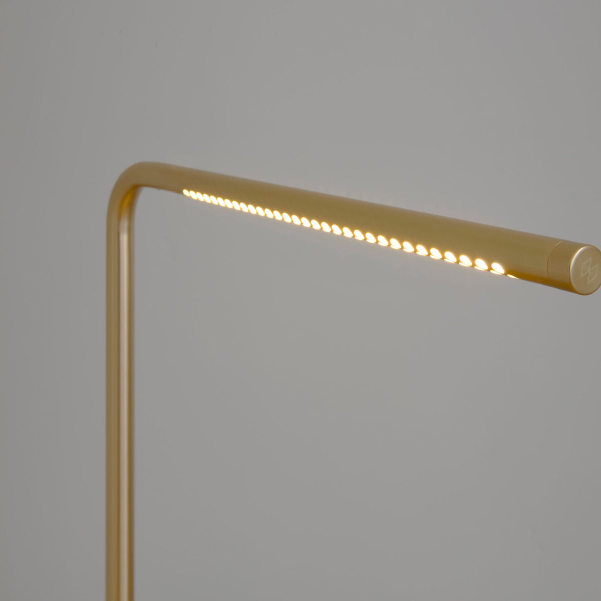 OMNI Floor Lamp