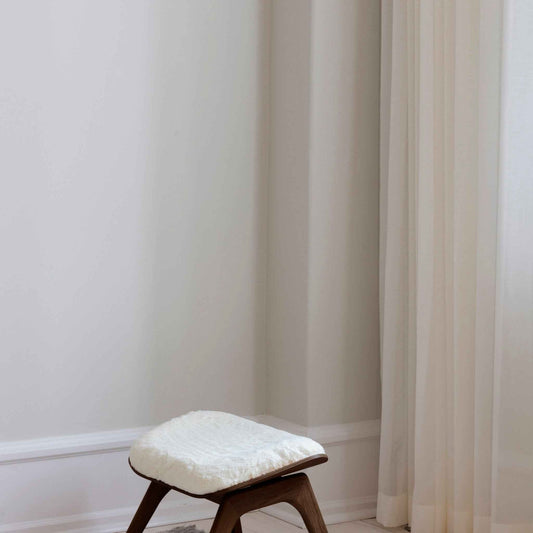 THE READER Ottoman