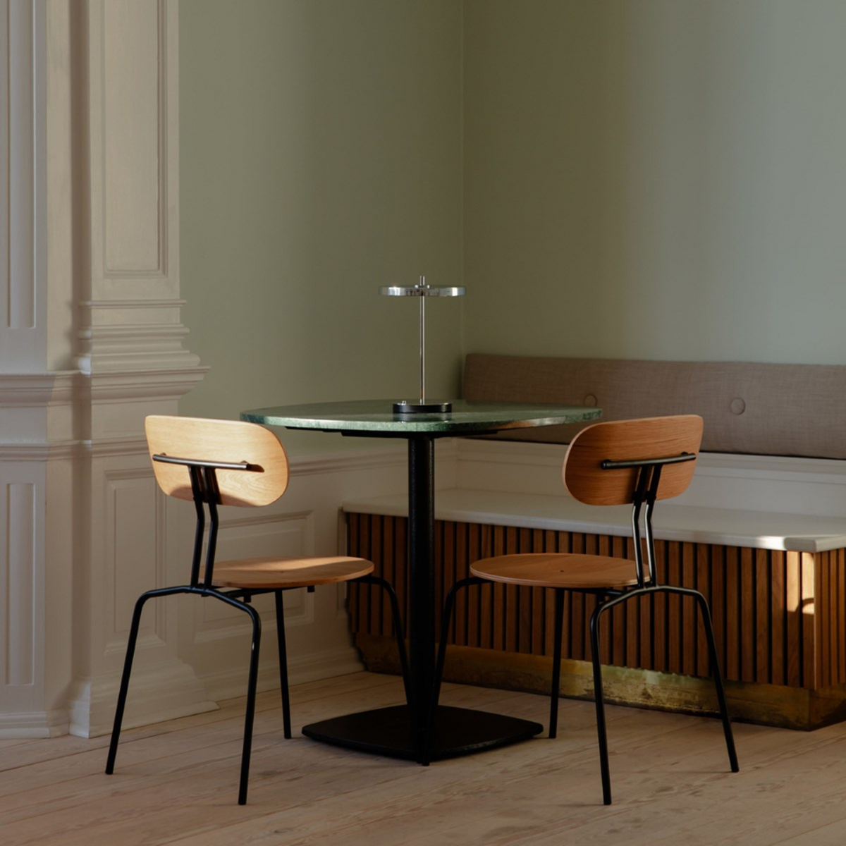 ASTERIA MOVE MONOCHROME Portable Lamp