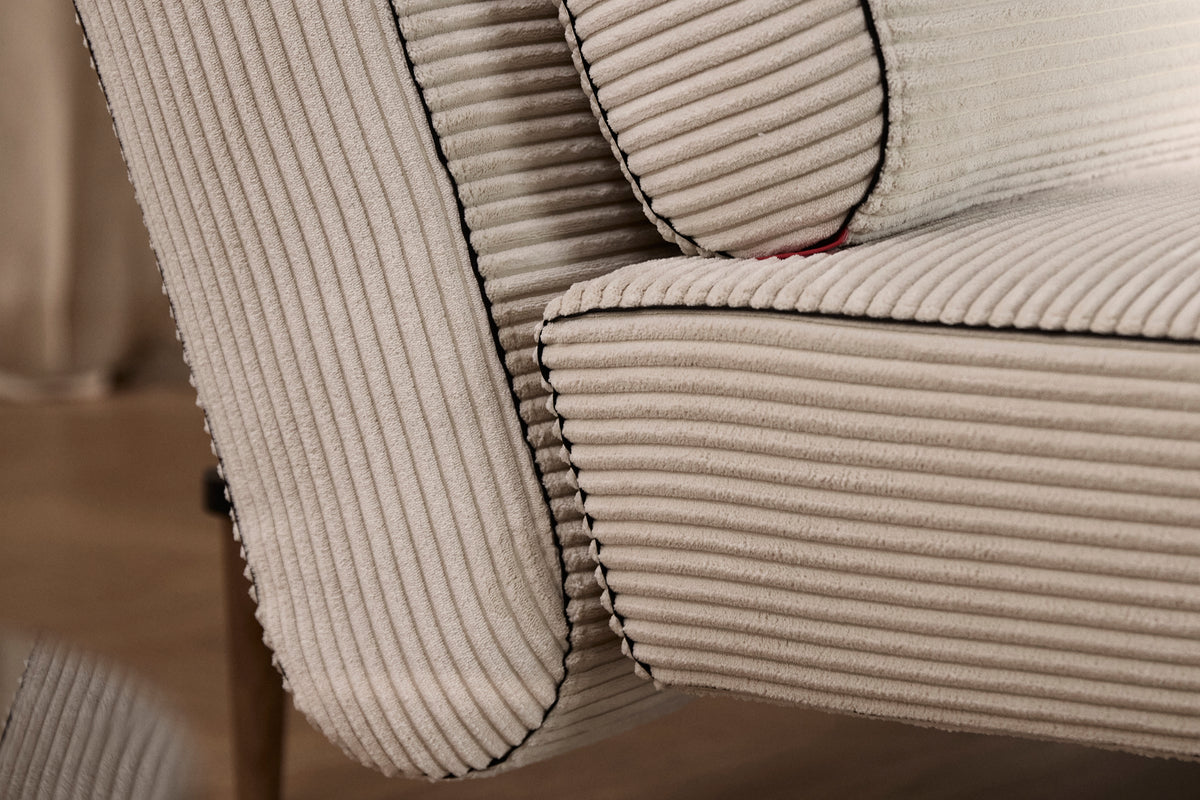 UNFURL LOUNGER Sofa Bed by Innovation Living, interior