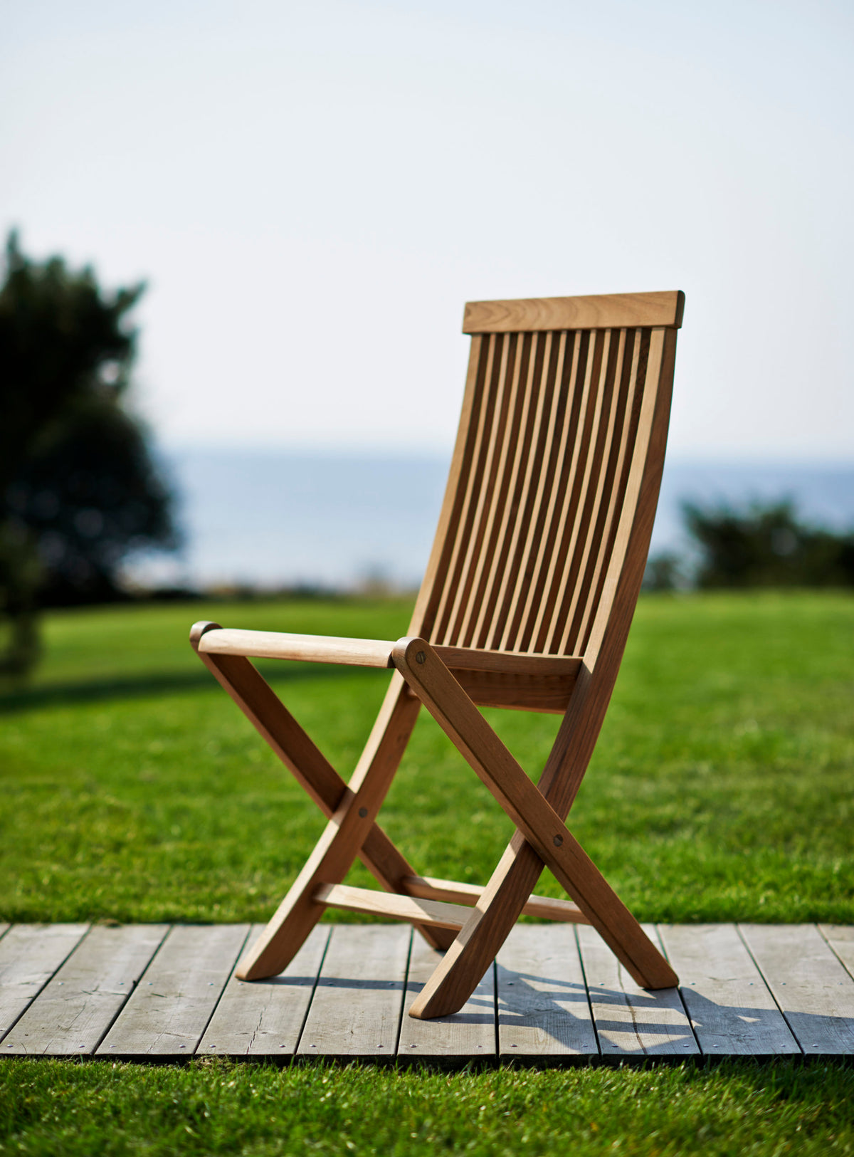 Viken chair on a terrace