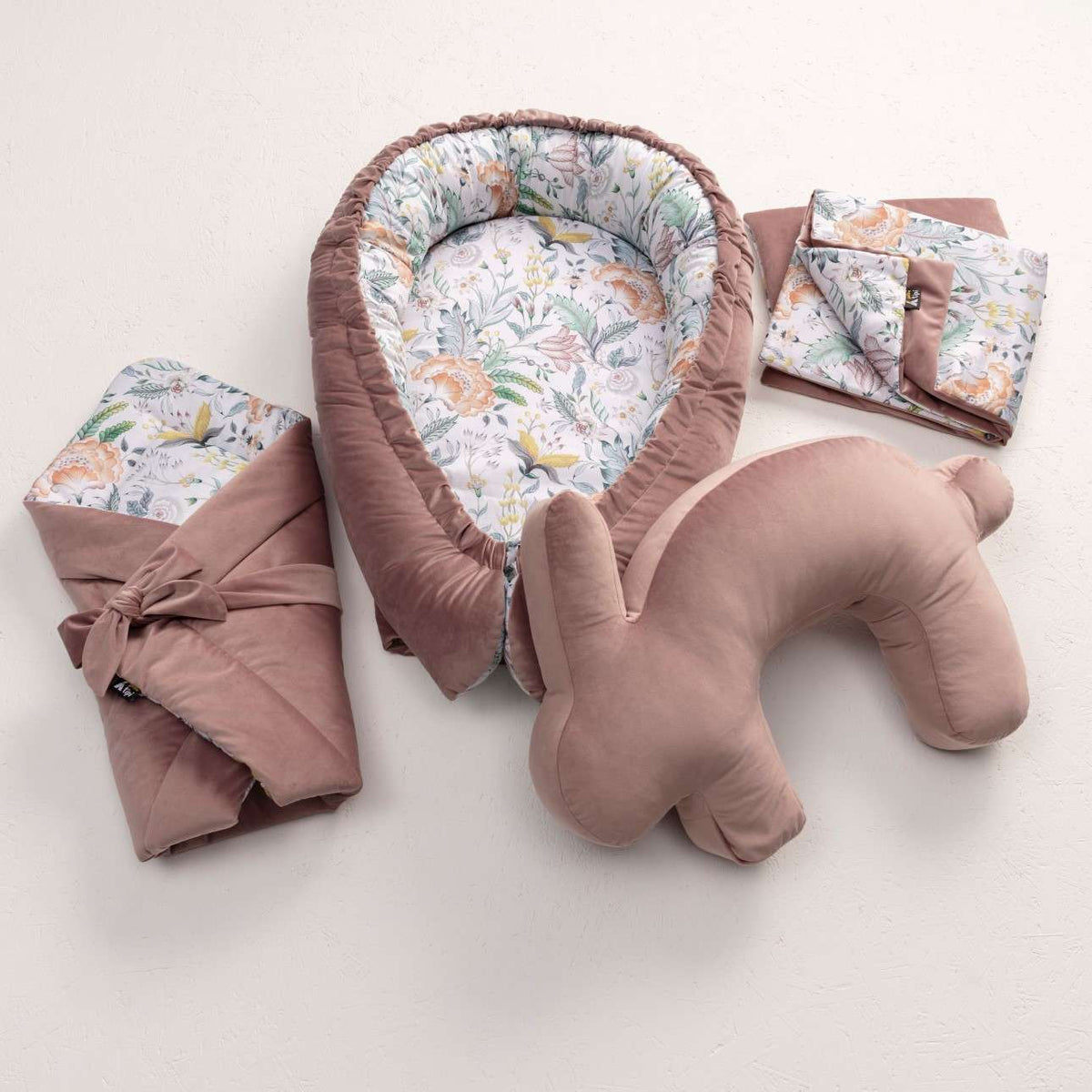 VELVET NEST Premium Swaddle Blanket Rose