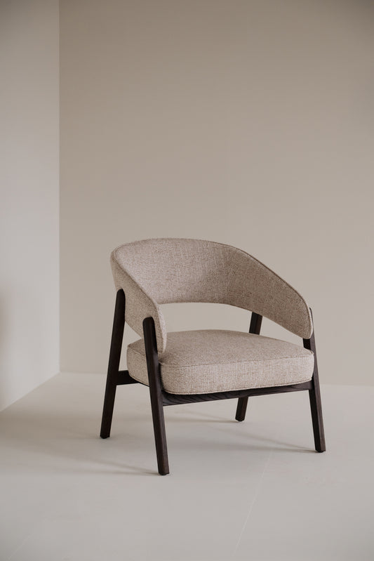 Barnaby Lounge Chair – room setting