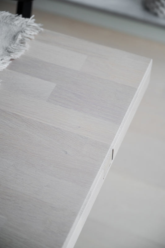 BROOKLYN U Legs Whitewashed Oak Dining Table 220/320CM – room setting