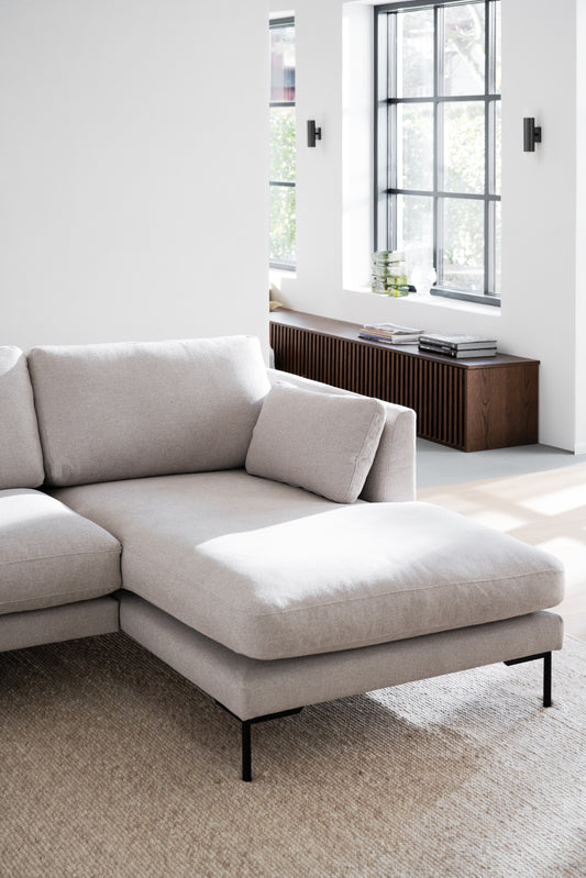 Corwin 3.5-Seater Sofa with Chaise Longue – room setting